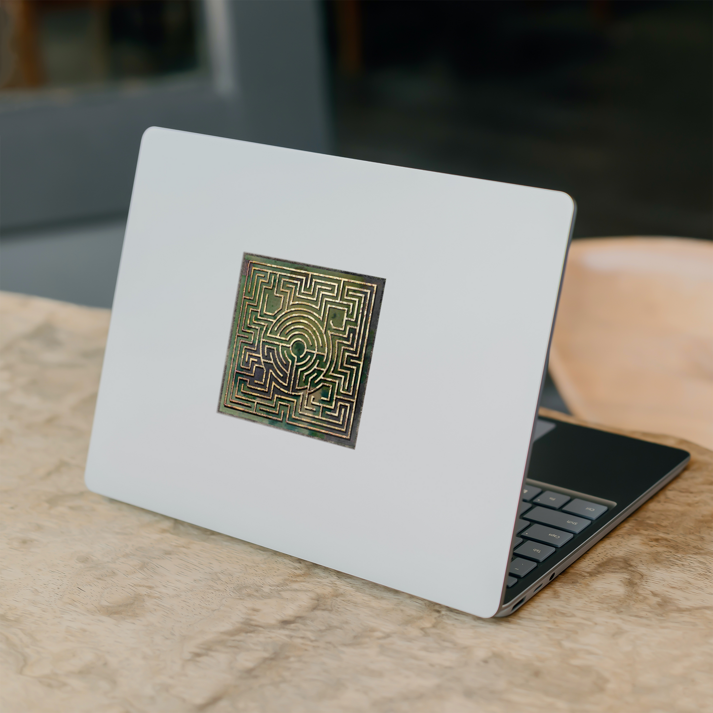 Boeckler_Labyrinth_Sticker_WhiteSquareSticker_Laptop_Mockup.png