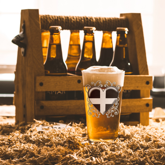 Cornish_Heart_Flag_Fancy_Pint_Glass_Pint_Glass_Light_Lifestyle_Mockup.png