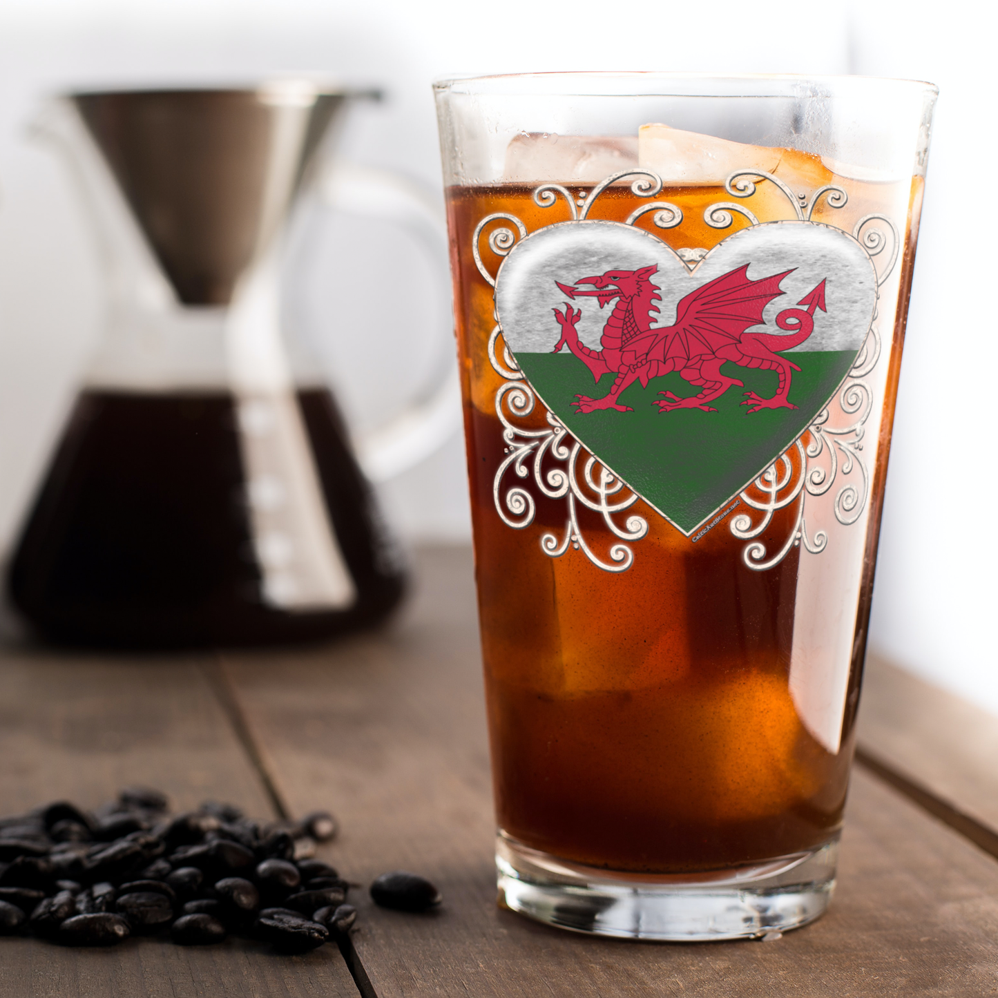 Welsh_Heart_Flag_Fancy_Pint_Glass_Pint_Glass_Iced_Coffee_Mockup.png
